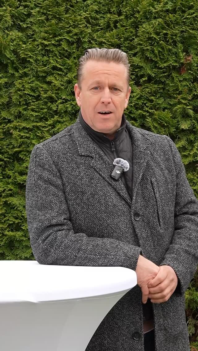 In diesem Format zeigen wir euch/Ihnen jeden Sonntag ein Unterstützervideo! 
Wir wollen Menschen aus dem ganz normalen Leben zeigen, die Thomas Kresse unterstützen! 
Schaut selbst!